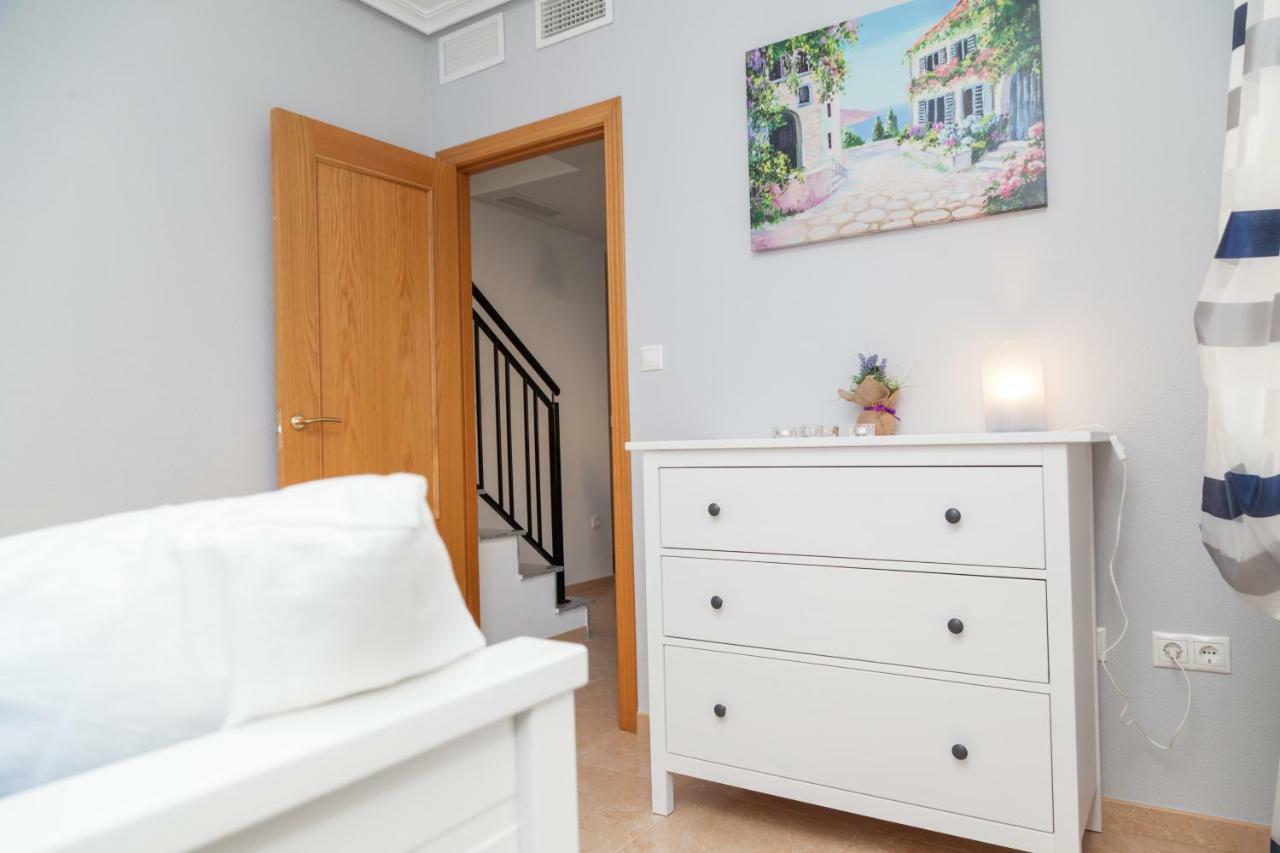 Apartment Sunny Harbour Санта Пола Екстериор снимка
